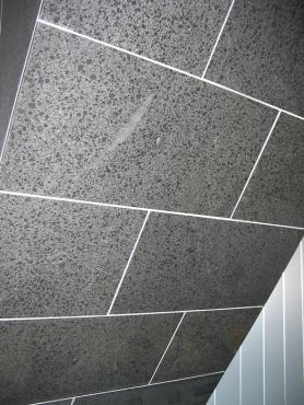 G-684 must, 300x600x10 mm, poleeritud pind