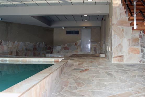 Albino, Väike Bernhard Spa, Pühajärve