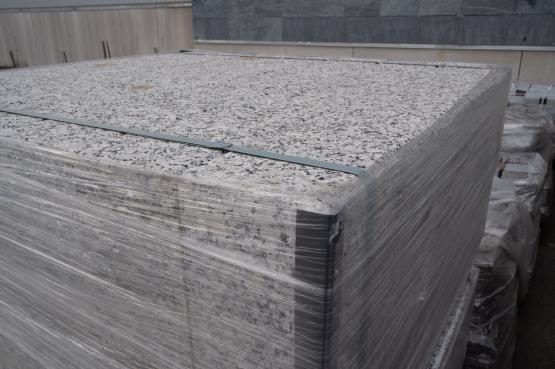 Gris Perla äärekivi